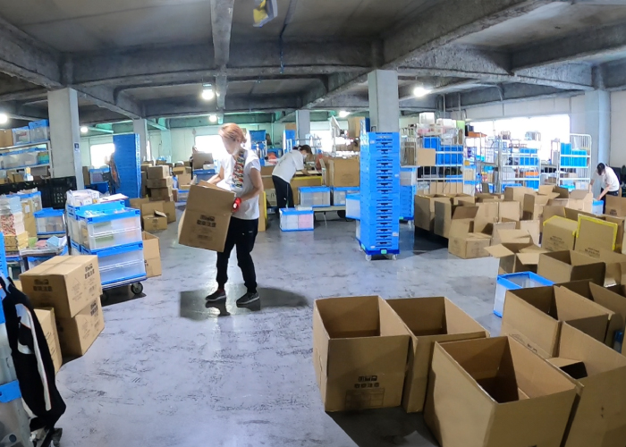 物流改善から1年。「1日15万ピース出荷で誤出荷ゼロ」はどう実現したのか。